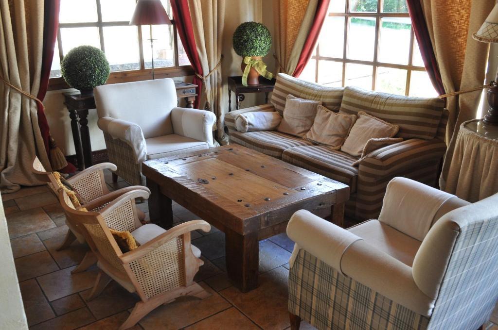Hotel Bocale Sallent De Gallego Room photo